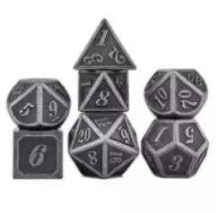 Lot de 7 mini d�s m�tal - 14mm